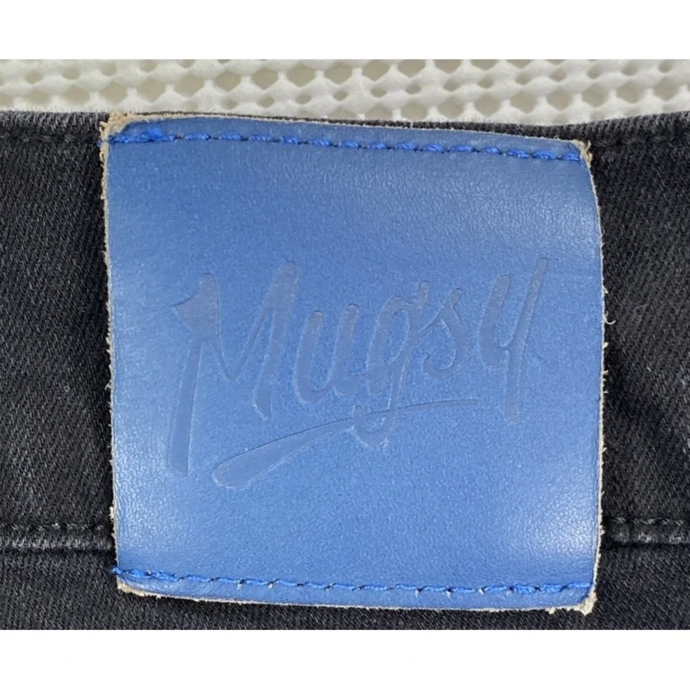 Mugsy Jeans measurements are